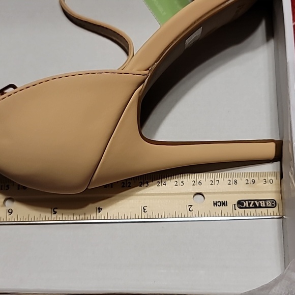 NIB dream pairs nubuck pointed toe 2 kinds of ankle strap ribbon or buckle. - Picture 4 of 7
